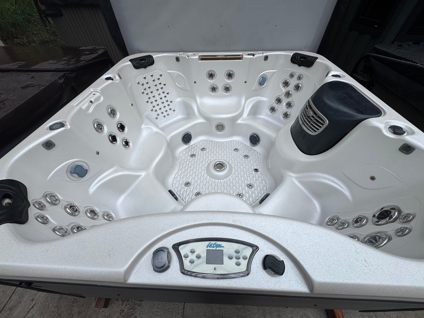 Refurbished Cal Spa 893B