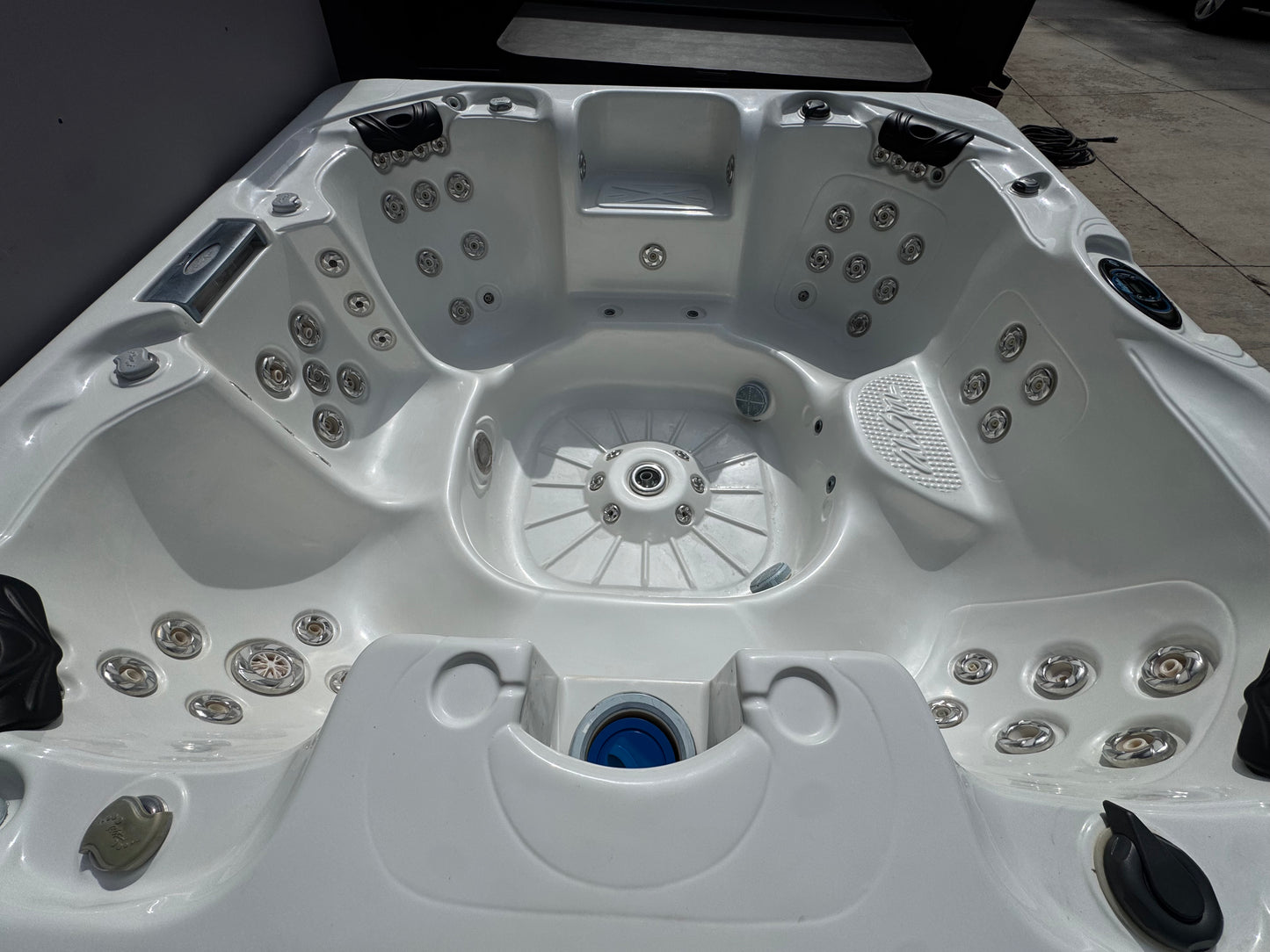 Refurbished Cal Spa Cancun