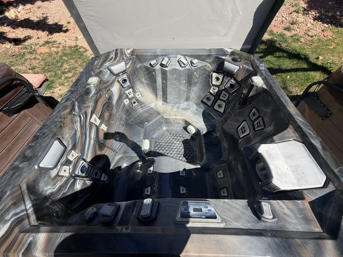 Marquis V77L marble shell interior