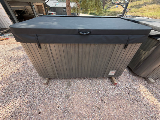 Refurbished Cal Spa Baja hot tub