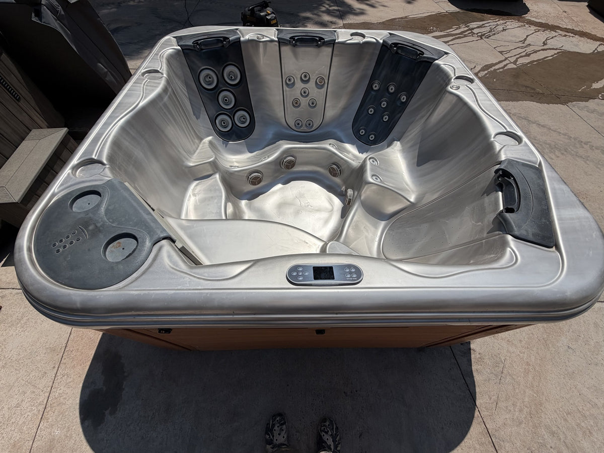 Refurbished Bull Frog Spa interior showing JetPaks and seating