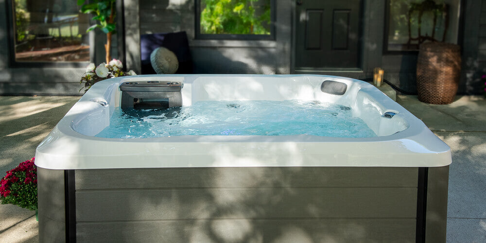 New Master Spas LH L7 Hot Tub