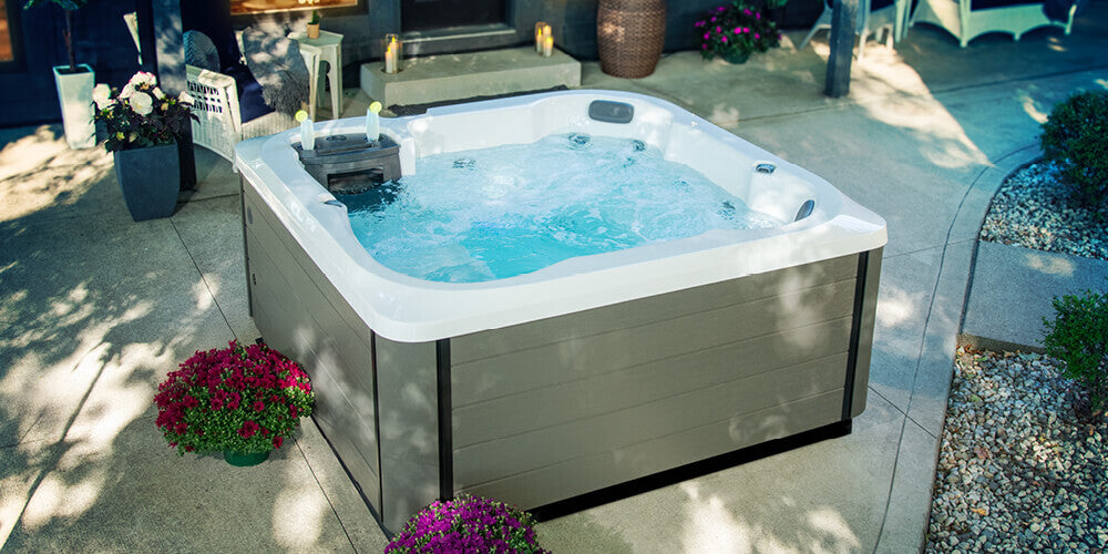 New Master Spas LH L7 Hot Tub