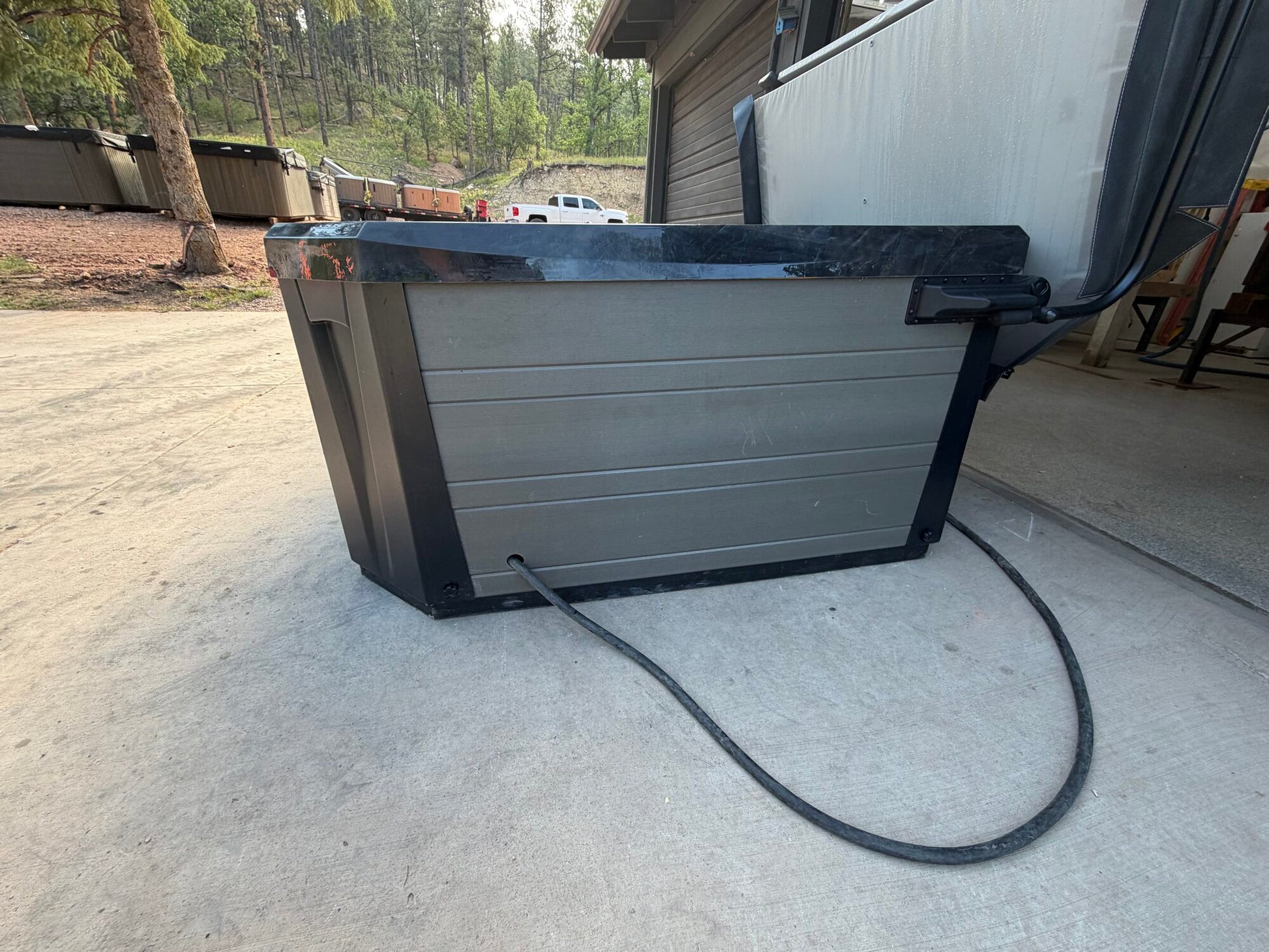 Refurbished 2022 Marquis V77L gray cabinet